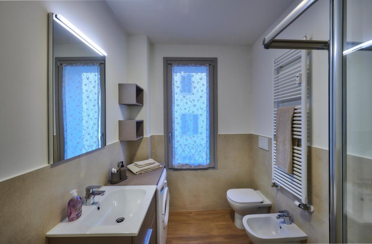 Lecco Lake Apartments Villa Liberty Buitenkant foto