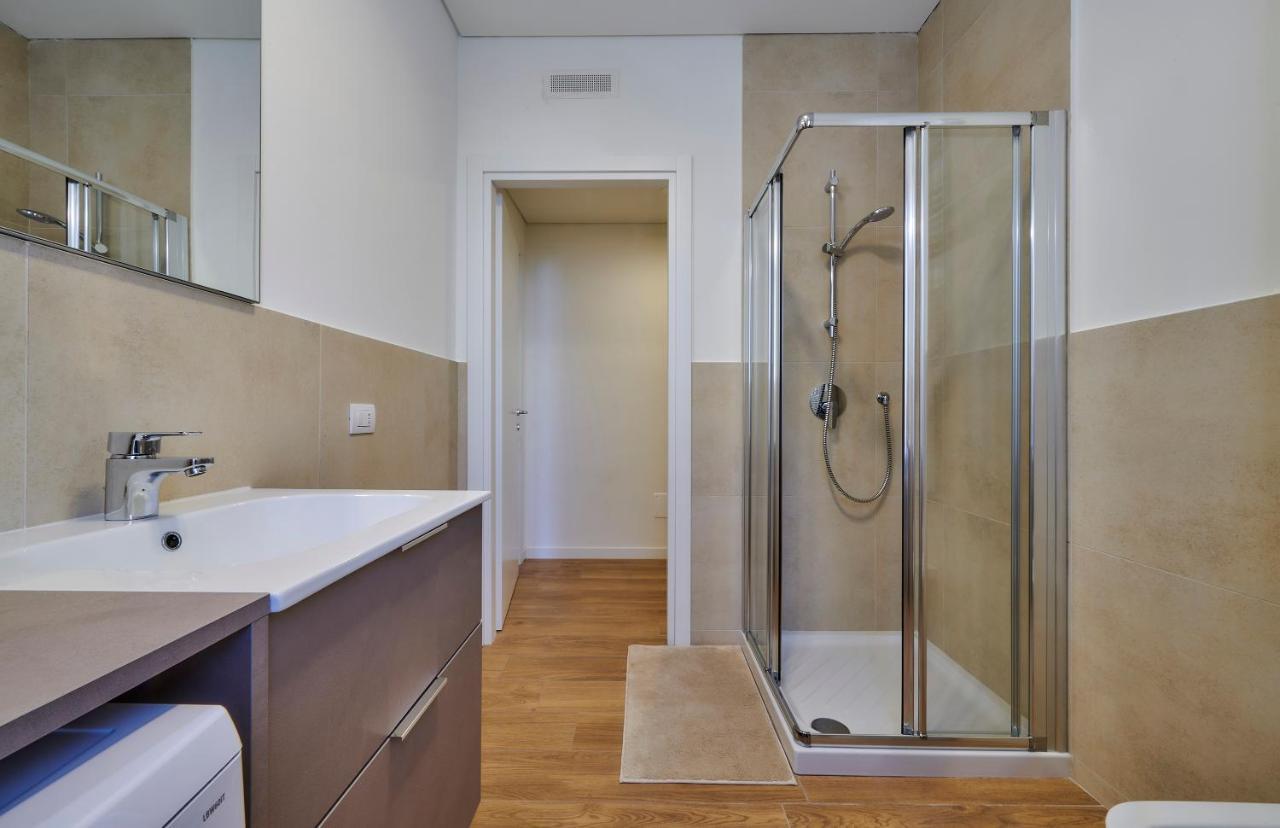 Lecco Lake Apartments Villa Liberty Buitenkant foto